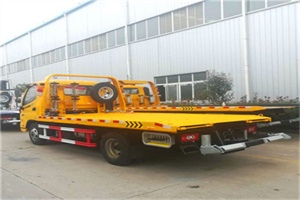 张山营附近拖车救援搭电